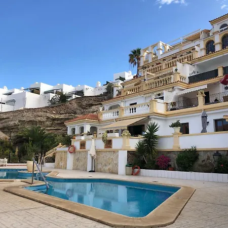 아파트 Hipnautic Vibes 1br W-poolocean View Near Aqualand, Wifi, Netflix, Free Parking, 2 Pools Access 아데제