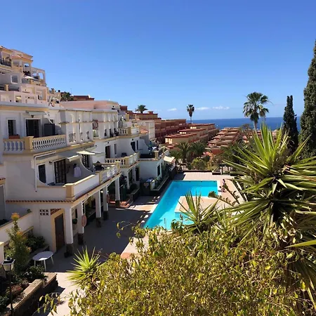 Apartment Hipnautic Vibes 1br W-poolocean View Near Aqualand, Wifi, Netflix, Free Parking, 2 Pools Access